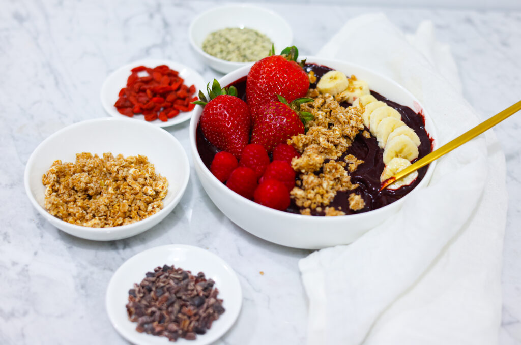 In this photo, you can see an açai bowl