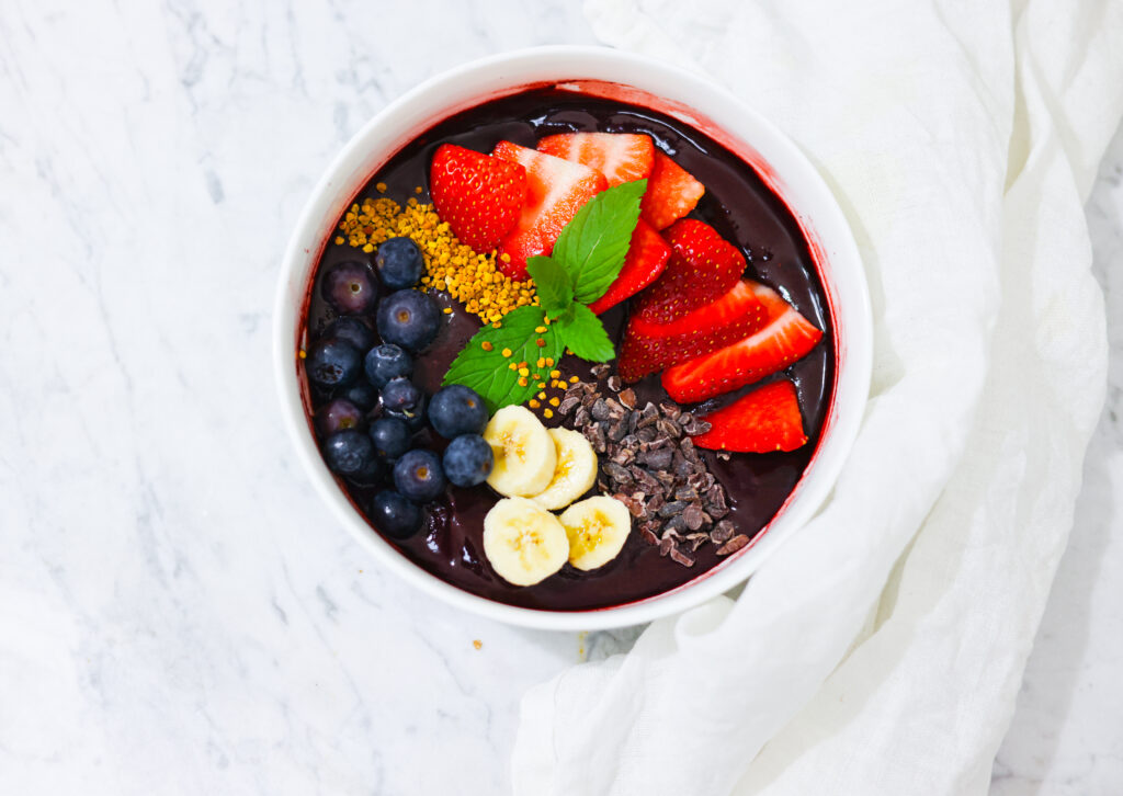 In this photo, you can see an açai bowl