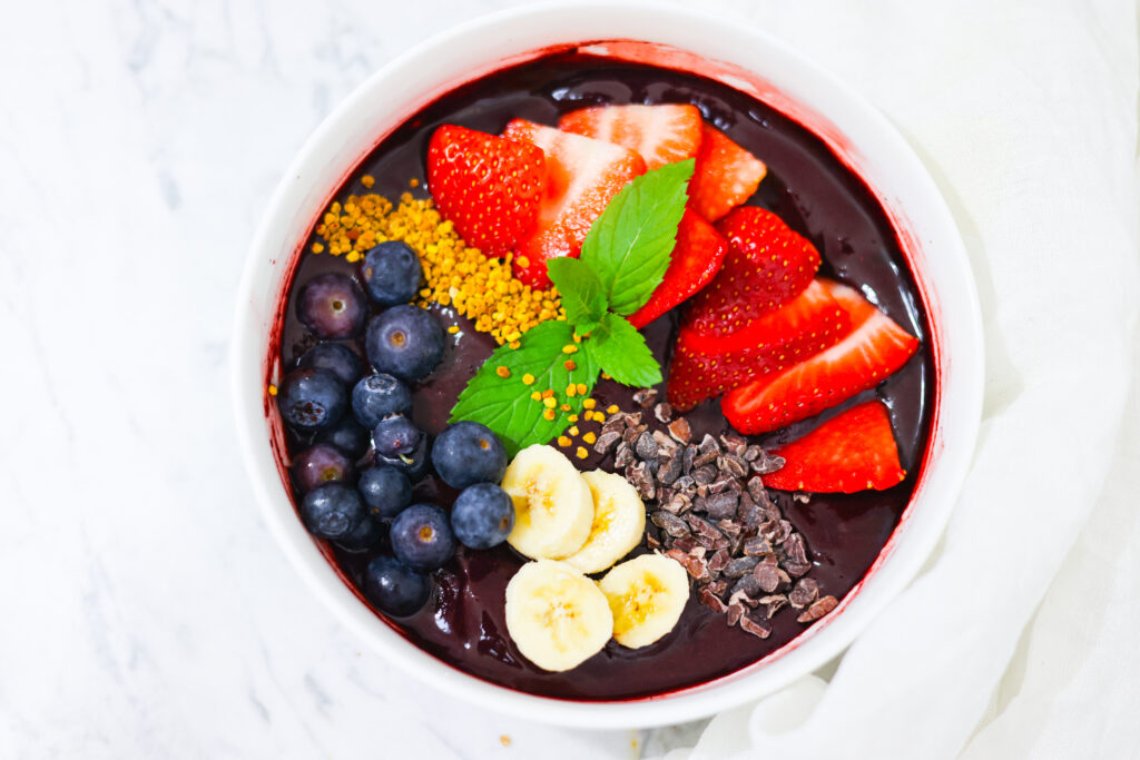 In this photo, you can see an açai bowl