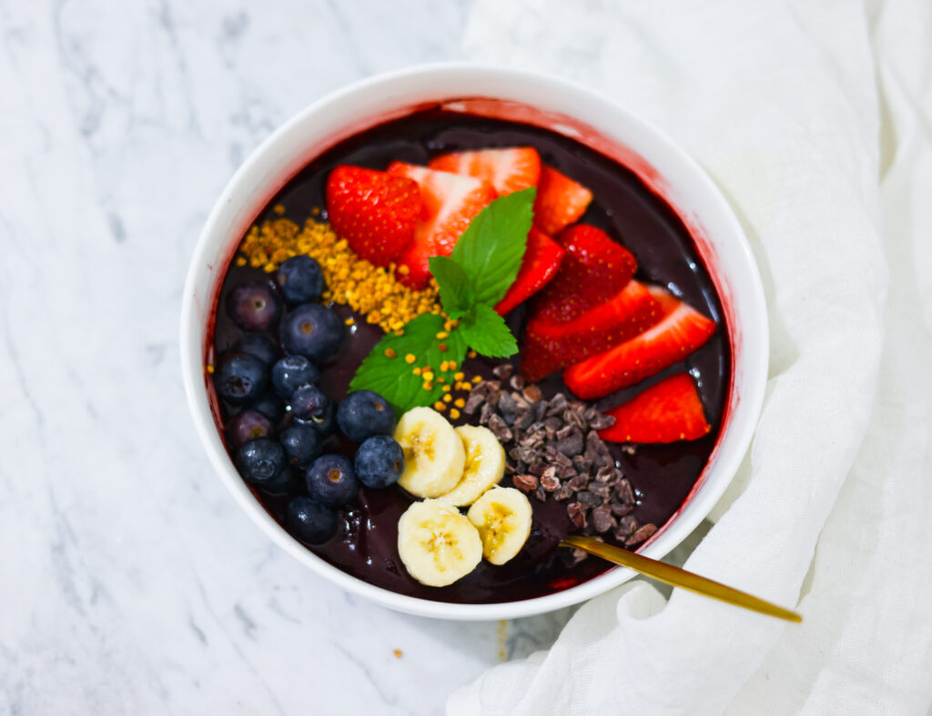 In this photo, you can see an açai bowl