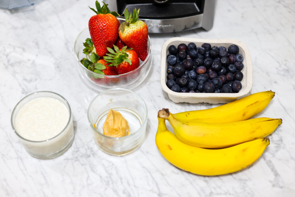 Strawberry Blueberry Banana Smoothie