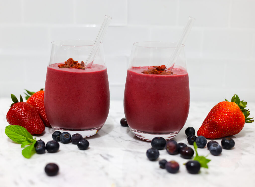 Strawberry Blueberry Banana Smoothie