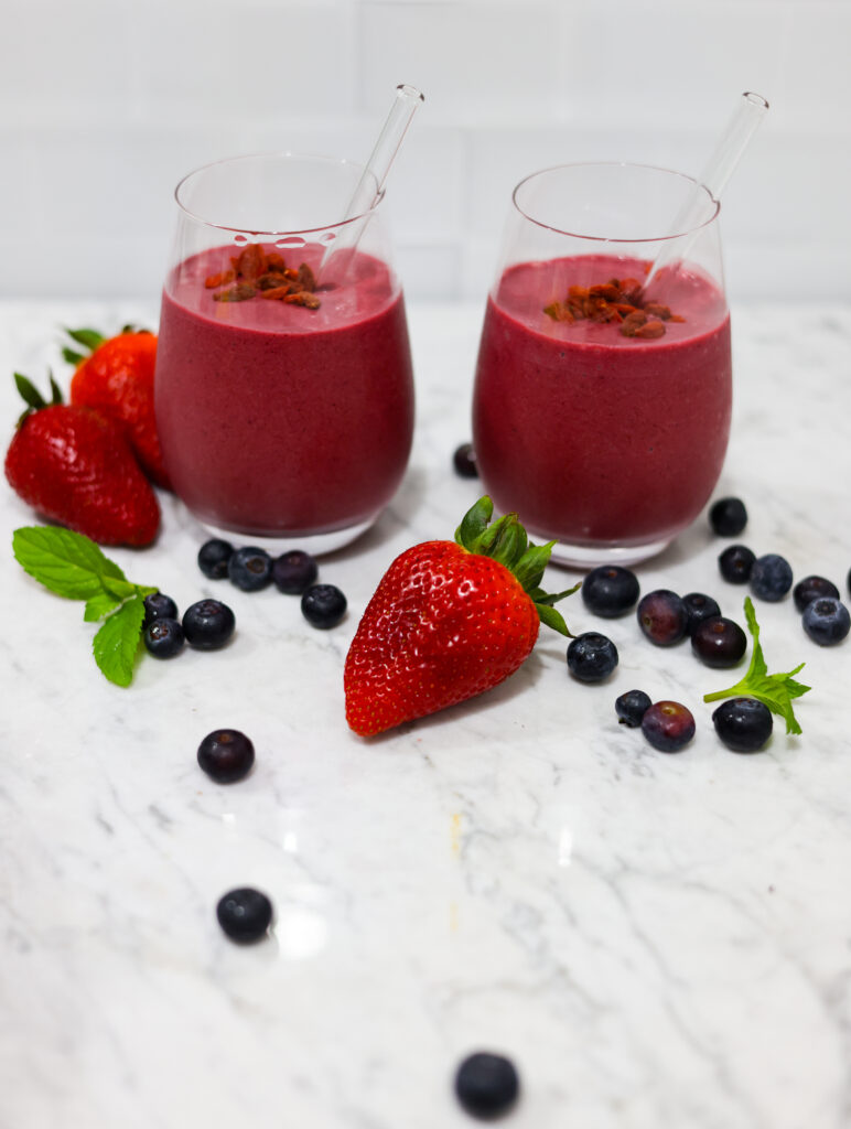 Strawberry Blueberry Banana Smoothie