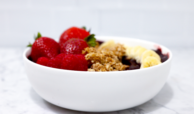 In this photo, you can see an açai bowl