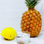 In this picture you can see the three ingredients, flight pineapple, Nam dok Mai mango and filtered water