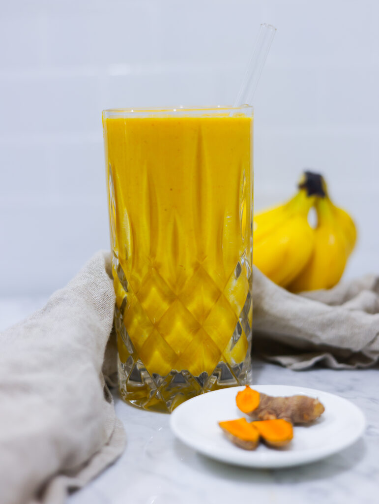 In this picture you can see a Turmeric Papaya Smoothi