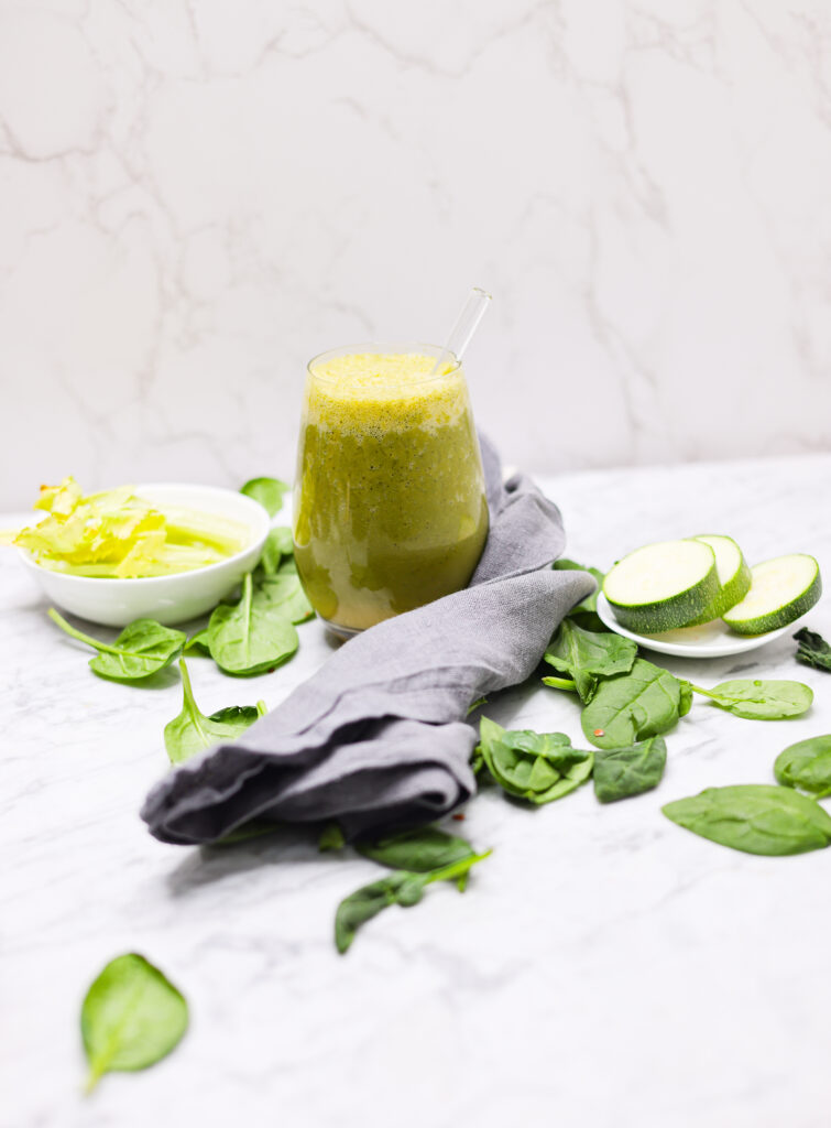 Kale and spinach smoothie