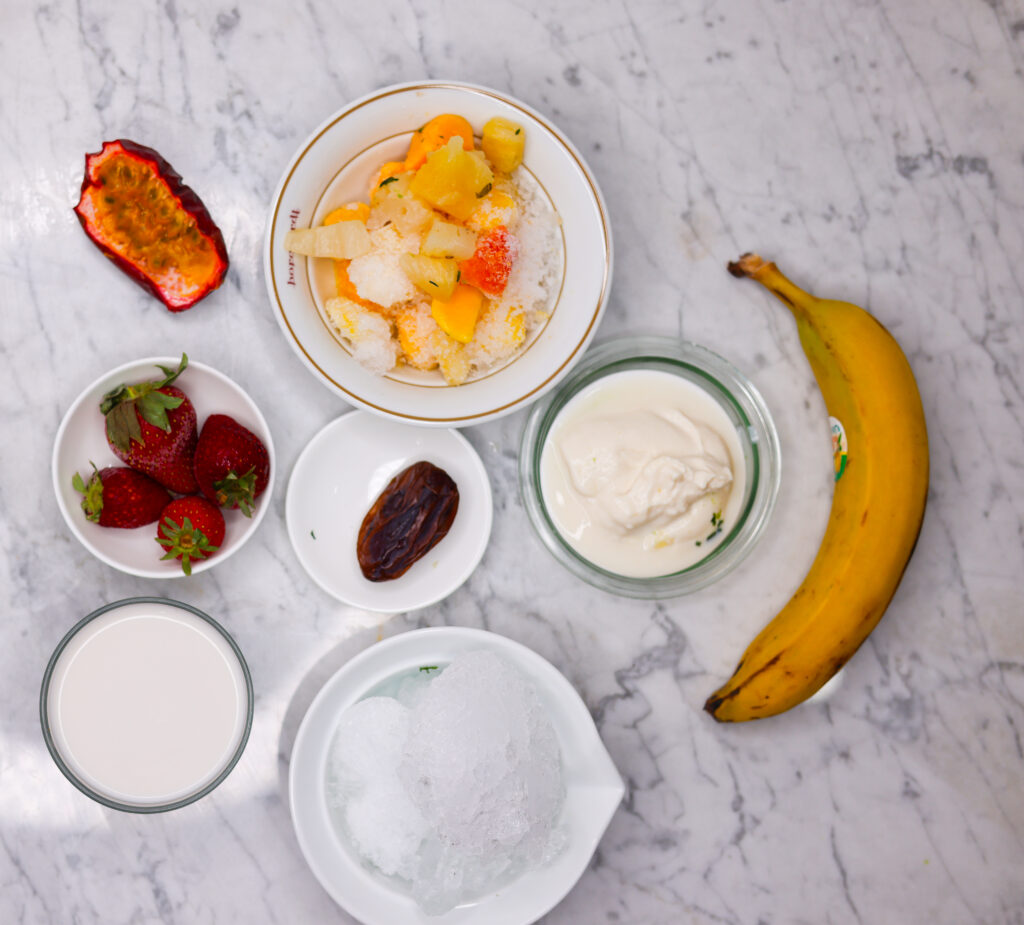 Mango Strawberry Banana Smoothie