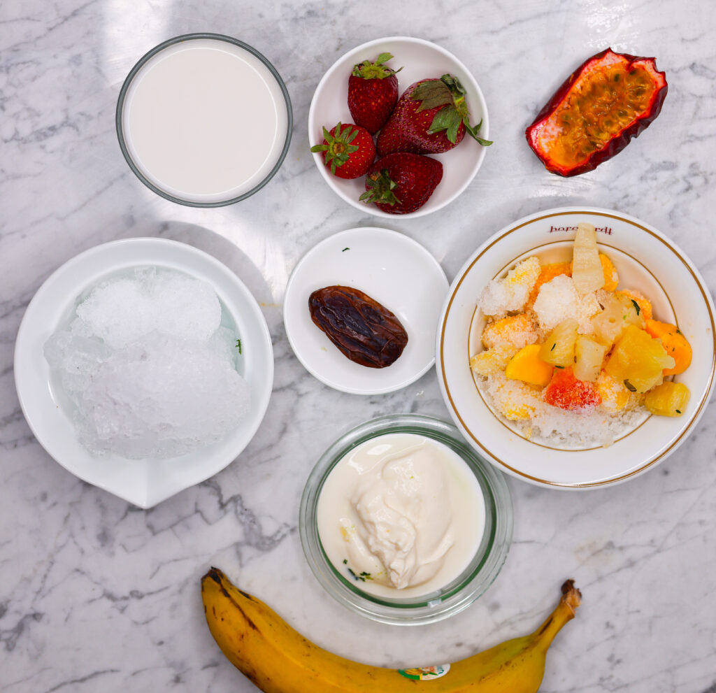 Mango Strawberry Banana Smoothie